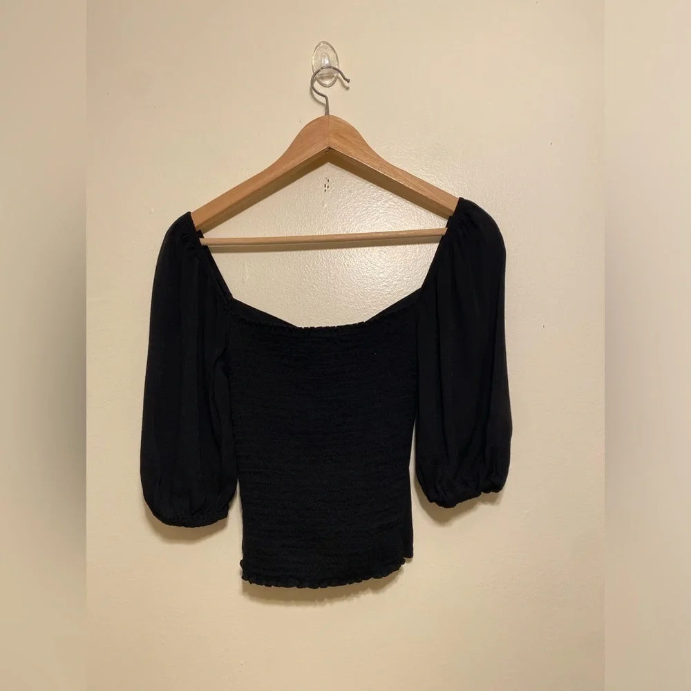 Reformation Black Square-Neck Puff Sleeve Top. Size 4